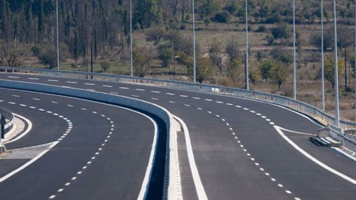 Παραδόθηκε στην κυκλοφορία το νέο οδικό τμήμα Λεύκτρου - Σπάρτης, που αποτελεί μέρος του αυτοκινητόδρομου Κορίνθου - Καλαμάτας.