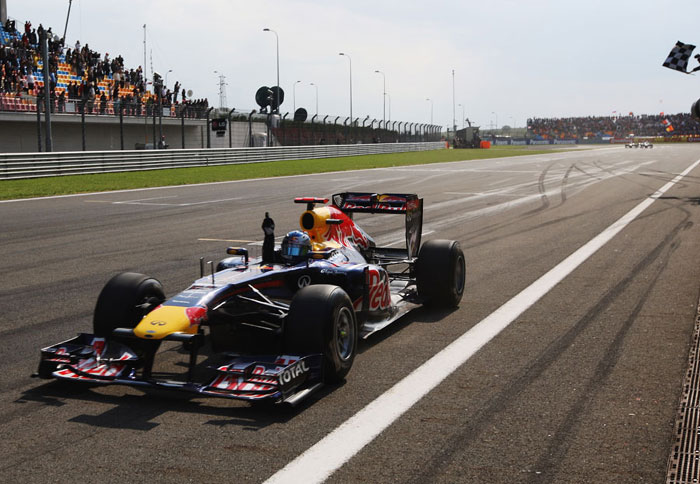 Σε τροχιά τίτλων η Red Bull Σε τροχιά τίτλων η Red Bull