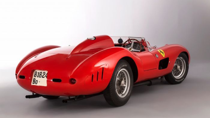 Η ιδιαίτερη αγωνιστική Ferrari 335 S Spider Scaglietti του 1957, για την οποία κάποιος άνθρωπος έδωσε ούτε λίγο ούτε πολύ, 35 εκατομμύρια ευρώ.