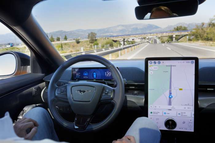 Στην Ευρώπη η τεχνολογία Ford BlueCruise για οδήγηση με ελεύθερα χέρια Στην Ευρώπη η τεχνολογία Ford BlueCruise για οδήγηση με ελεύθερα χέρια