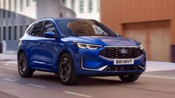 Στο Ford Kuga Plug-In Hybrid υπάρχει ένας 2,5λιτρος βενζινοκινητήρας, ένα ηλεκτρομοτέρ 132 ίππων και μία μπαταρία ιόντων λιθίου 14,4 kWh. Στο Ford Kuga Plug-In Hybrid υπάρχει ένας 2,5λιτρος βενζινοκινητήρας, ένα ηλεκτρομοτέρ 132 ίππων και μία μπαταρία ιόντων λιθίου 14,4 kWh.