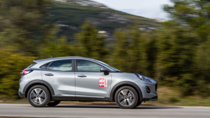 Το χειροκίνητο Ford Puma των 125 ίππων «καίει» μόλις 4 λτ./100 χλμ. στον ανοιχτό δρόμο, για αυτό και έχει την μεγαλύτερη αυτονομία σε ταξίδι, στα 1.050 χλμ. (ρεζερβουάρ 42 λτ.) από κάθε μικρό SUV. Το χειροκίνητο Ford Puma των 125 ίππων «καίει» μόλις 4 λτ./100 χλμ. στον ανοιχτό δρόμο, για αυτό και έχει την μεγαλύτερη αυτονομία σε ταξίδι, στα 1.050 χλμ. (ρεζερβουάρ 42 λτ.) από κάθε μικρό SUV.