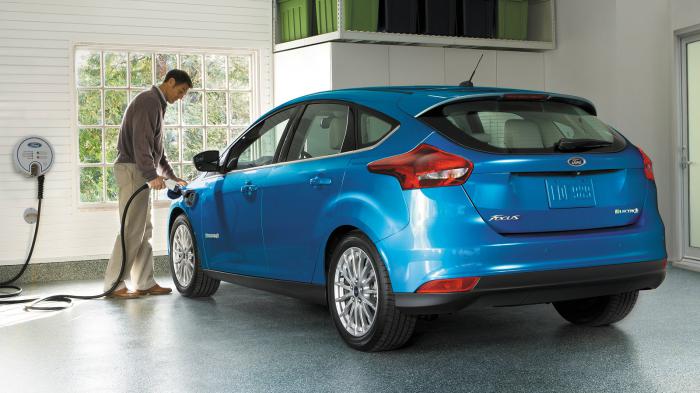 Το Νέο Ford Focus Electric είναι εδώ και προσφέρει χρόνο επαναφόρτισης μισής ώρας. Το Νέο Ford Focus Electric είναι εδώ και προσφέρει χρόνο επαναφόρτισης μισής ώρας.