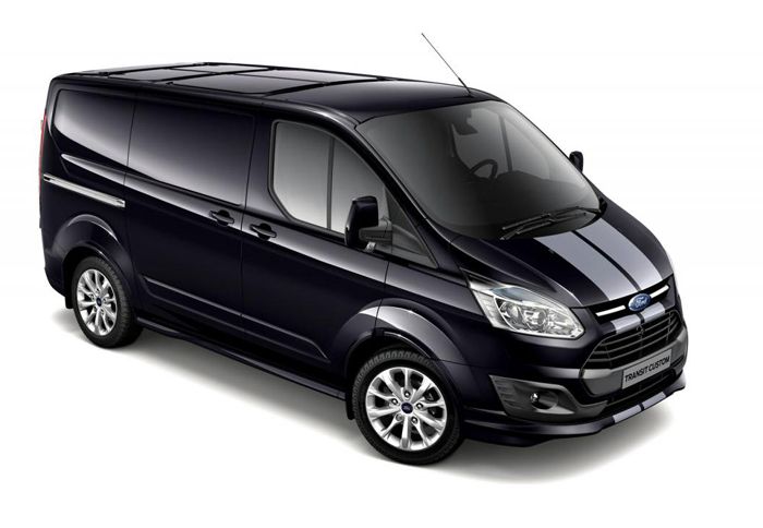 Το νέο Ford Transit Custom Sport αναμένεται να λανσαριστεί μέσα στο 2013 και θα εφοδιάζεται με πετρελαιοκινητήρα 2,2 λτ. με ισχύ 155 ίππων και ροπή 385Nm.