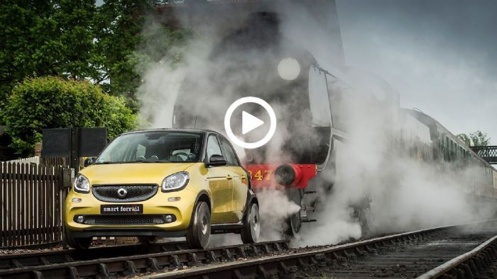 Αυτό το smart forfour πάει... τρένο, καθώς έχει ειδικούς ατσάλινου τροχούς.