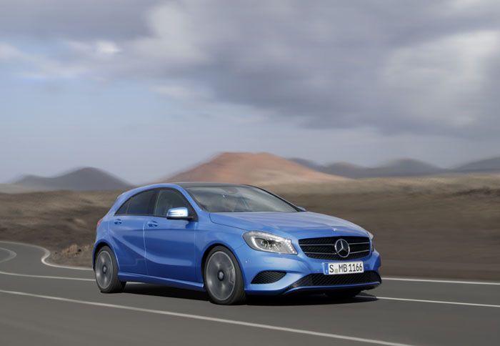 Η εμφάνιση της νέας Mercedes A-Class κερδίζει τις εντυπώσεις με τη διαφορετικότητά της.