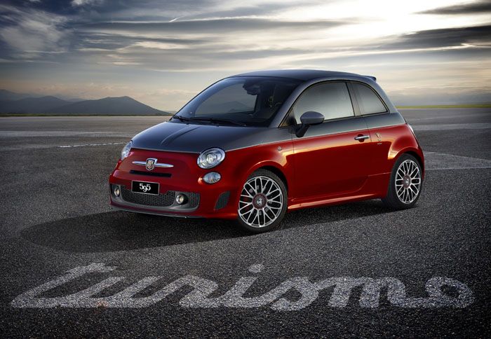 To Abarth 595 Turismo εφοδιάζεται με τον κινητήρα 1.4 Turbo T-Jet με 160 ίππους. To Abarth 595 Turismo εφοδιάζεται με τον κινητήρα 1.4 Turbo T-Jet με 160 ίππους.