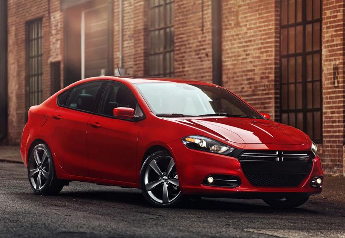 Η νέα δυναμική έκδοση του Dodge Dart 2013 είναι πιθανόν να εφοδιάζεται με 2λιτρο κινητήρα και απόδοση 300 ίππων.(Εικόνα: Dodge Dart 2013)