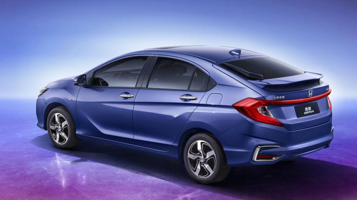 Το νέο Honda Gienia θυμίζει έντονα το νέο Civic, με λίγο μικρότερες διαστάσεις