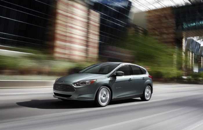 To Ford Focus Electric αξίζει περίπου 29.900 ευρώ στην Αμερική και εφοδιάζεται με ένα ηλεκτροκινητήρα 145 ίππων.