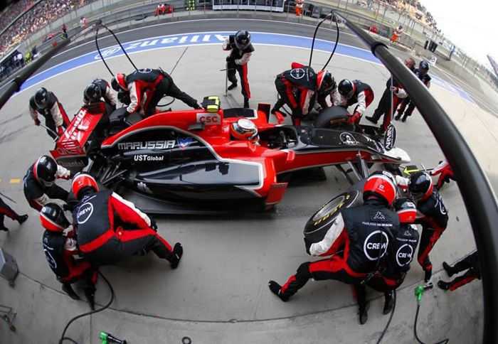 Η Marussia δεν θα παρευρεθεί στις πρώτες δοκιμές της χρονιάς, καθώς και το νέο της μονοθέσιο δε θα διαθέτει σύστημα KERS.