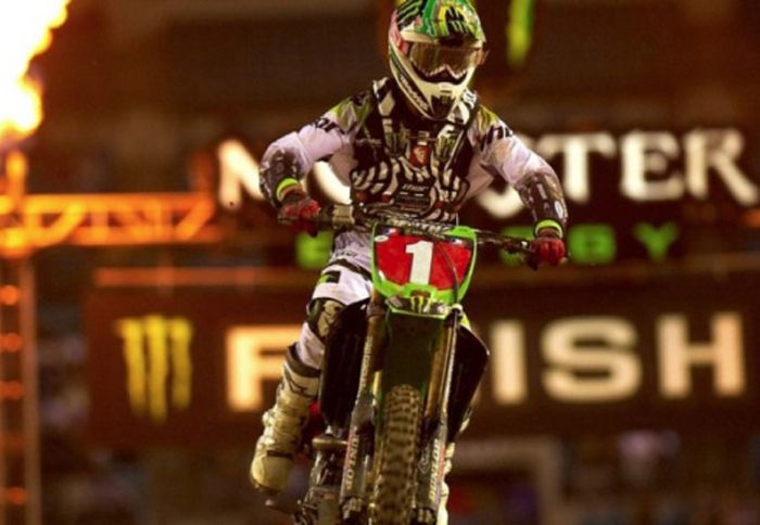 Monster Energy Athens Supercross διοργάνωσε μία παγκοσμίου επιπέδου διοργάνωση στις 8 και 9 Οκτωβρίου στο Στάδιο Ειρήνης και Φιλίας.