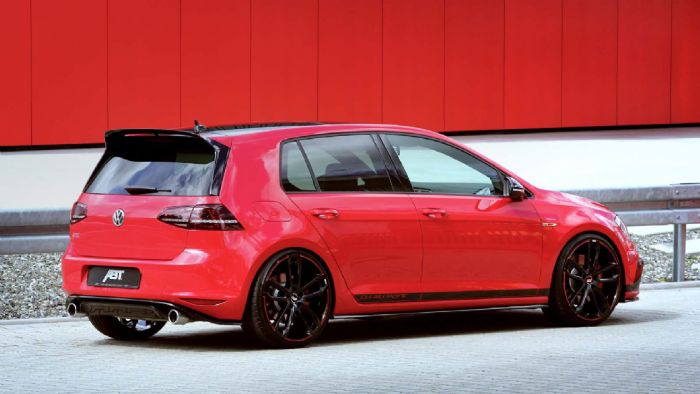 Το 2λιτρο turbo μοτέρ του Golf GTI φέρει νέο «εγκέφαλο» αποκτώντας 75 παραπάνω άλογα ισχύος και 80 Nm ροπής.