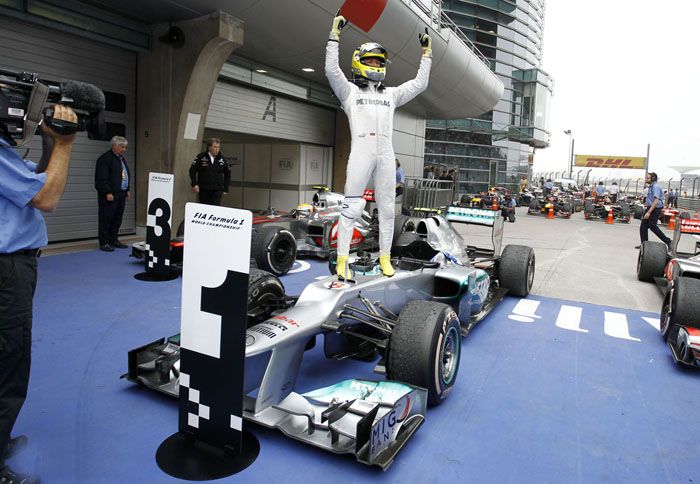 Για πρώτη φορά στην καριέρα του ο Nico Rosberg τερμάτισε στην πρώτη θέση στο GP Κίνας.