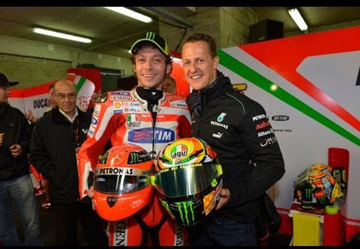 Συνάντηση θρύλων στο paddock της Ducati στον αγώνα του LeMans.
