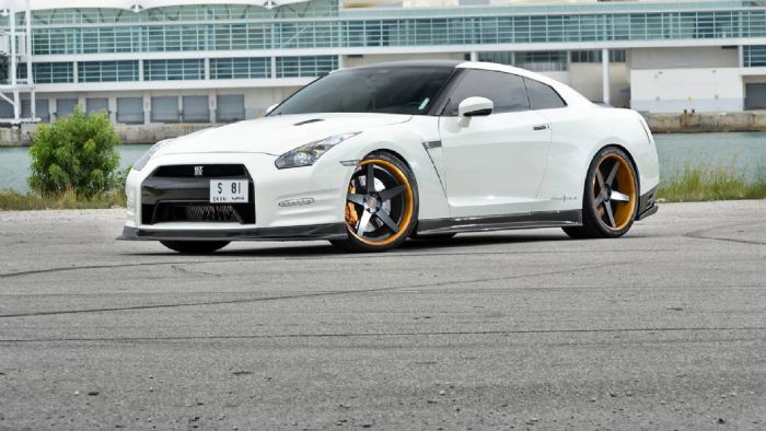 Το συγκεκριμένο Nissan GT-R συνδυάζει εμφάνιση και ουσία, καθώς αποδίδει 950 ίππους.