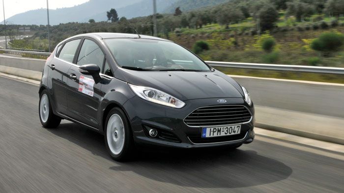 Ο 1,0 Ecoboost κινητήρας των 125 ίππων κάτω από το καπό του Ford Fiesta συνδυάζει τις εξαιρετικές επιδόσεις με την οικονομία καυσίμου. Ο 1,0 Ecoboost κινητήρας των 125 ίππων κάτω από το καπό του Ford Fiesta συνδυάζει τις εξαιρετικές επιδόσεις με την οικονομία καυσίμου.