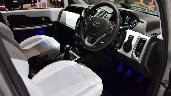Προεξάρχον χαρακτηριστικό του Tata Hexa Concept είναι η 6θέσια διαμόρφωση του εσωτερικού του, με τα καθίσματα να είναι επενδυμένα με δέρμα.