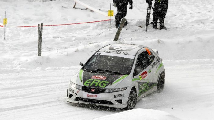 Το ελληνικό πλήρωμα (Δημήτρης Δριβάκος - Κατερίνα Μπαντέ) θα συμμετάσχει με το αγωνιστικό Honda Civic Type R3 στον πρώτο αγώνα του WRC για το 2017.