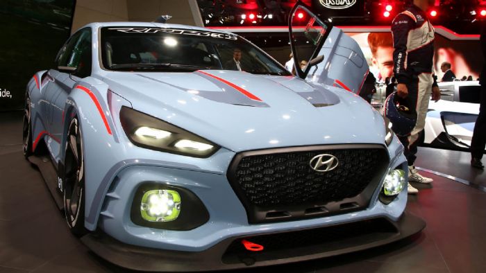 Το πρωτότυπο της Hyundai έκανε τα φλας να αστράψουν στην έκθεση του Παρισιού και όχι άδικα.