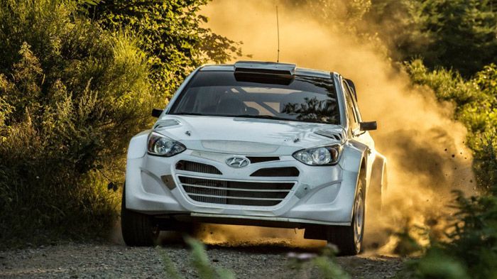 Το Hyundai i20 WRC εφοδιάζεται με τον 4κύλινδρο 1,6 λτ. και με σύστημα άμεσου ψεκασμού και τούρμπο.