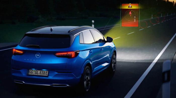 Έκαναν τη νύχτα... μέρα: Τα Intelli-Lux LED Matrix φώτα & το Night Vision της Opel Έκαναν τη νύχτα... μέρα: Τα Intelli-Lux LED Matrix φώτα & το Night Vision της Opel