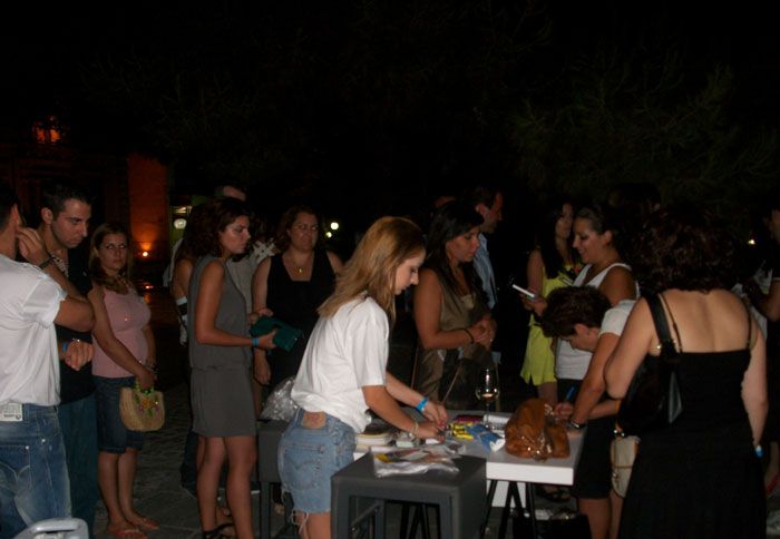 Συνολικά έγιναν περισσότερα από 350 φιλικά αλκοτέστ στους φίλους οδηγούς που συμμετείχαν στη Νύχτα Χωρίς Ατυχήματα. Συνολικά έγιναν περισσότερα από 350 φιλικά αλκοτέστ στους φίλους οδηγούς που συμμετείχαν στη Νύχτα Χωρίς Ατυχήματα.