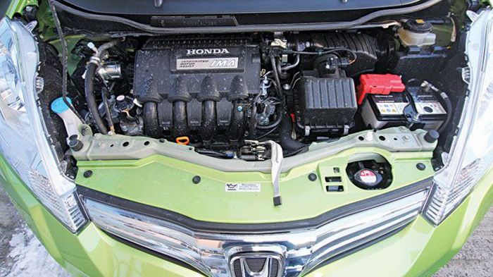 To ΙΜΑ περιλαμβάνει έναν βενζινοκινητήρα 1,3 λίτρων, έναν compact ηλεκτροκινητήρα, μια μπαταρία και ένα κιβώτιο ταχυτήτων CVT (Συνεχώς μεταβαλλόμενων σχέσεων).