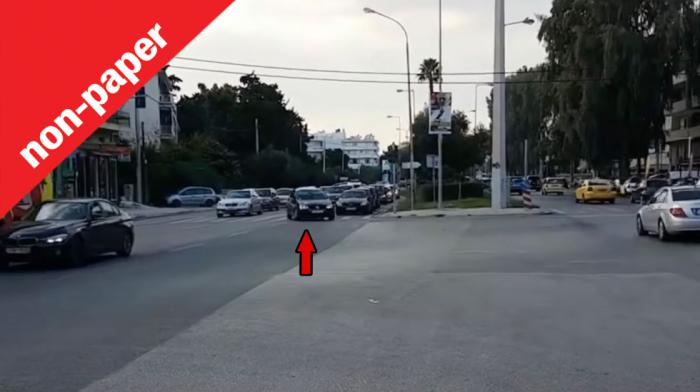 Σου χώνεται μπροστά στο φανάρι ο Ελληνάρας. Σου χώνεται μπροστά στο φανάρι ο Ελληνάρας.