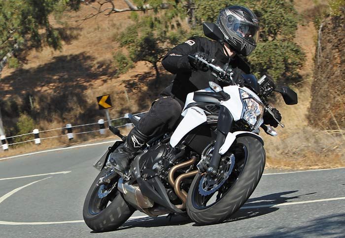 Από τα 7.190 ευρώ ξεκινά η τιμή για το νέο ER-6n, το οποίο έχει βελτιωθεί σε όλους τους τομείς σε σχέση με το μοντέλο που αντικαθιστά.
