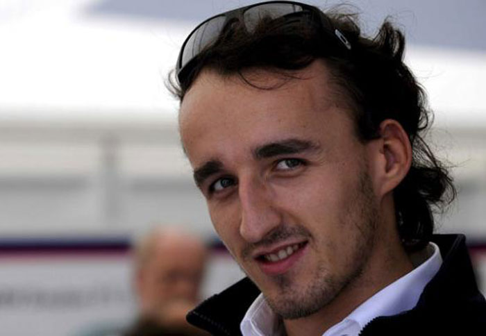 O Robert Kubica ταξίδεψε στη Γαλλία και οδήγησε Ford Fiesta RS WRC, παρέα με τους Petter Solberg και Jari-Matti Latvala.