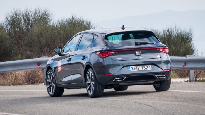 Ένα από τα ατού του Leon e-Hybrid είναι και η πίσω ανάρτηση πολλαπλών συνδέσμων, με την πιο σφιχτή και σπορ ρύθμιση, που συντελεί ώστε να κοντρολάρονται ικανοποιητικά τα έξτρα κιλά. Ένα από τα ατού του Leon e-Hybrid είναι και η πίσω ανάρτηση πολλαπλών συνδέσμων, με την πιο σφιχτή και σπορ ρύθμιση, που συντελεί ώστε να κοντρολάρονται ικανοποιητικά τα έξτρα κιλά.