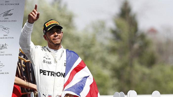 Στο Grand Prix του Καναδά, τα ασημένια βέλη έκαναν πολύ εύκολα το 1-2. Στο Grand Prix του Καναδά, τα ασημένια βέλη έκαναν πολύ εύκολα το 1-2.
