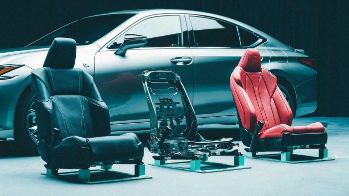 Ενισχυμένα και πιο άνετα για να υποστηρίζουν όλους τους τύπους σώματος, είναι τα καθίσματα  της νέας Lexus ES.