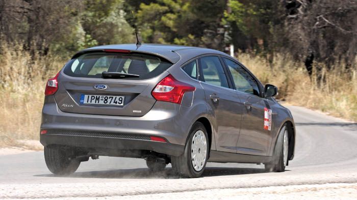 Στις στροφές, το πιο οικονομικό Focus αποκαλύπτει έναν πολύ ευχάριστο και σπορτίφ χαρακτήρα. Στις στροφές, το πιο οικονομικό Focus αποκαλύπτει έναν πολύ ευχάριστο και σπορτίφ χαρακτήρα.