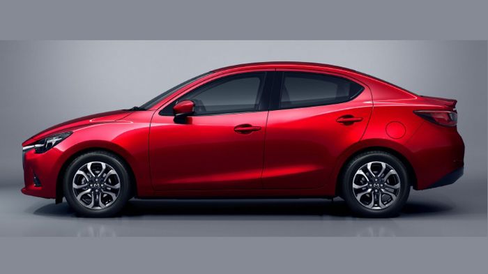 Όπως το Mazda3 Sedan μοιάζει με ένα μικρό Mazda6, έτσι και το Mazda2 Sedan δείχνει σαν ένα «συρρικνωμένο» Mazda3 Sedan.