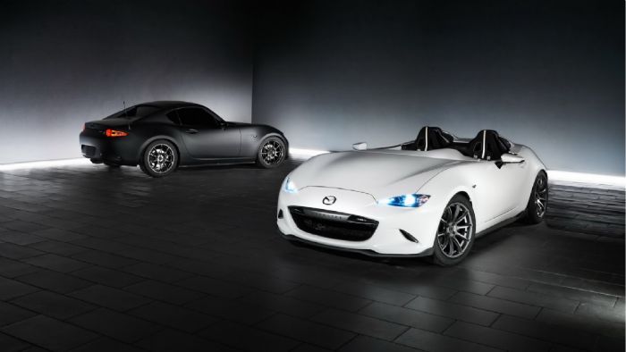 Ας δούμε τα νέα πρωτότυπα της Mazda, τα MX-5 Speedster Evo (δεξιά) και RF Kuro (αριστερά).
