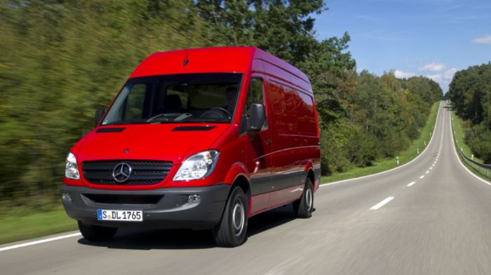 Όλοι οι κάτοχοι ενός Mercedes-Benz Sprinter με Adaptive ESP, θα μπορούν πλέον να τοποθετήσουν και το «Crosswind Assist» στο δίκτυο της εταιρείας.