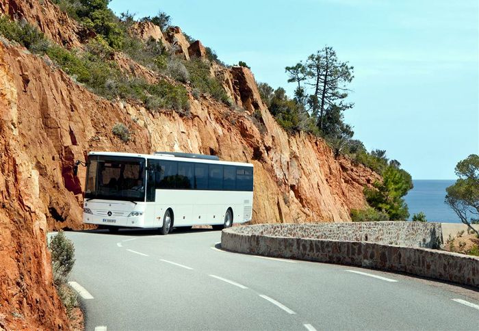 Η γκάμα του 2αξονικού Intouro με το ψηλό σασί περιλαμβάνει δύο εκδόσεις με μήκος 12,14 μ. και 12,98 μ. αντίστοιχα.