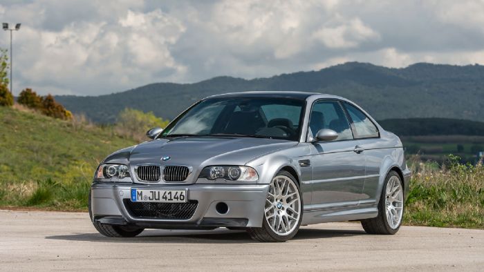 Η BMW M3 CSL διατέθηκε σε μόλις 1.383 αντίτυπα και, σε σχέση με την «απλή» έκδοση, το βάρος της μειώθηκε κατά 110 ολόκληρα κιλά.