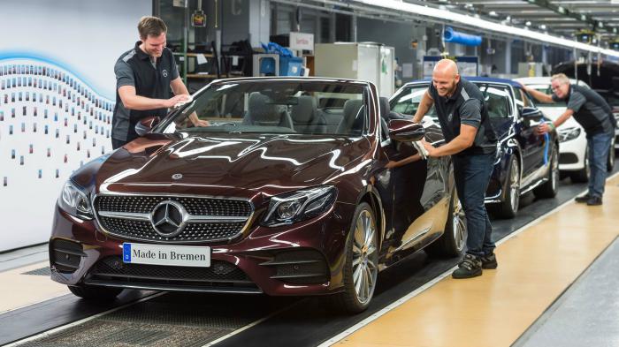 H Mercedes-Benz ανακοίνωσε την έναρξη παραγωγής της E-Class Cabriolet που θα κατασκευάζεται στο εργοστάσιο της μάρκας στη Βρέμη.