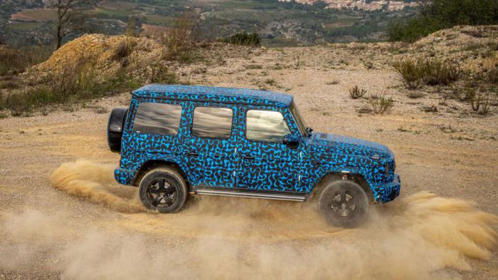 Η Mercedes EQG θα στρίβει 360 μοίρες γύρω από τον εαυτό της! Η Mercedes EQG θα στρίβει 360 μοίρες γύρω από τον εαυτό της!