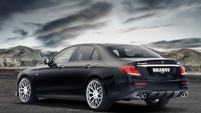 Ο 3λιτρος V6 της E 350d παίρνει το κιτ D6 S, που του προσθέτει 50 ίππους και 100 Nm ροπής. Έτσι, η πετρελαιοκίνητη E-Class Sedan αποδίδει 305 ίππους και 720 Nm, γεγονός που της επιτρέπει να κάνει το 0-100 σε 5,7 δλ. Ο 3λιτρος V6 της E 350d παίρνει το κιτ D6 S, που του προσθέτει 50 ίππους και 100 Nm ροπής. Έτσι, η πετρελαιοκίνητη E-Class Sedan αποδίδει 305 ίππους και 720 Nm, γεγονός που της επιτρέπει να κάνει το 0-100 σε 5,7 δλ.