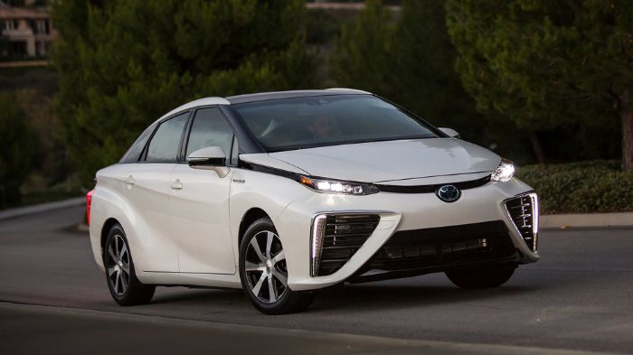 Το Toyota Mirai με κυψέλες υδρογόνου θα πατήσει ευρωπαϊκό έδαφος το προσεχές καλοκαίρι.