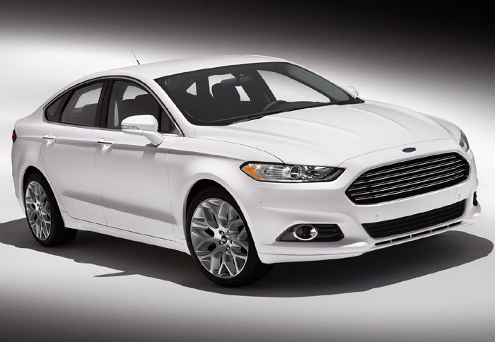 Aυτό είναι το νέο Fusion, δηλαδή το επόμενης γενιάς Mondeo όπως το παρουσίασε πρόσφατα η Ford στις Η.Π.Α. 
