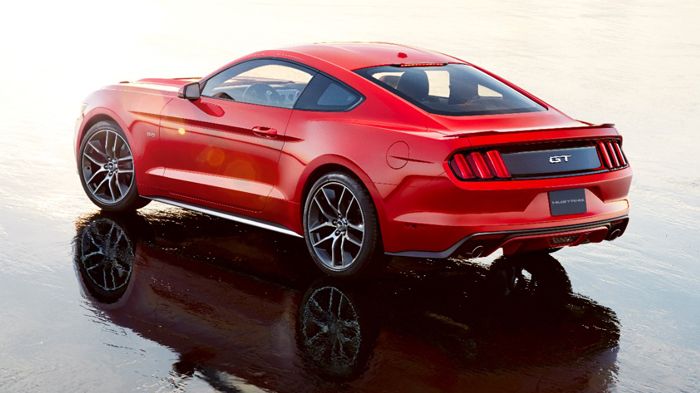 Ο 2,3 λτ. EcoBoost της Mustang αποδίδει πάνω από 309 ίππους και ροπή 407 Nm. Ο 2,3 λτ. EcoBoost της Mustang αποδίδει πάνω από 309 ίππους και ροπή 407 Nm.