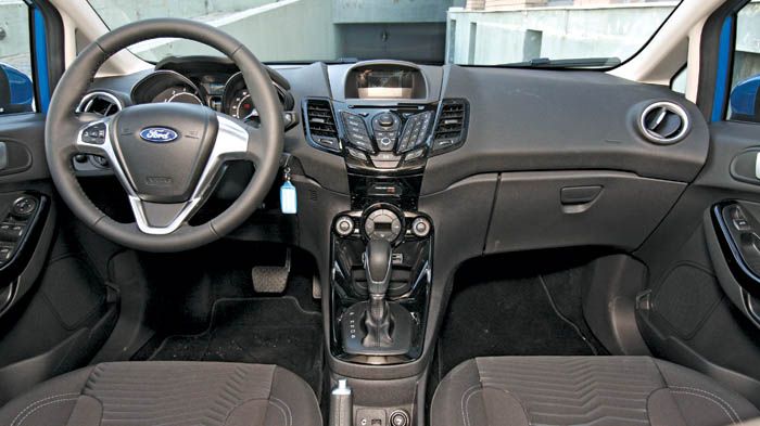 ¶νετο, ευρύχωρο και ποιοτικό είναι το εσωτερικό του Ford Fiesta.