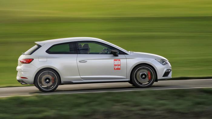 Καταιγιστικές είναι οι επιδόσεις του νέου SEAT Leon CUPRA με τους 300 ίππους, που το καθιστούν το ισχυρότερο μοντέλο παραγωγής της ισπανικής φίρμας. Καταιγιστικές είναι οι επιδόσεις του νέου SEAT Leon CUPRA με τους 300 ίππους, που το καθιστούν το ισχυρότερο μοντέλο παραγωγής της ισπανικής φίρμας.