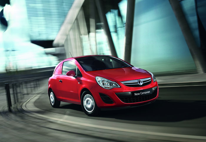 Το Opel Corsavan προσφέρεται με ελάχιστη έκπτωση 500 ευρώ.
