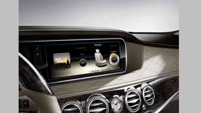 Η νέα S-Class διαθέτει όλα τα σύγχρονα gadgets της αυτοκίνησης. Η νέα S-Class διαθέτει όλα τα σύγχρονα gadgets της αυτοκίνησης.